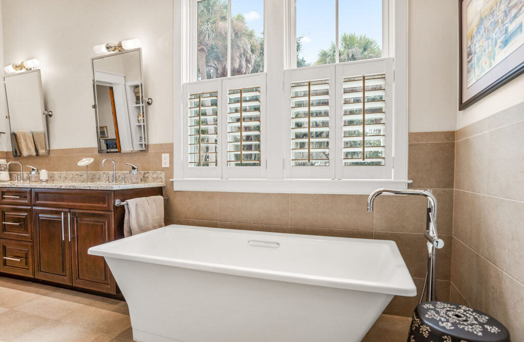 DSC04667-175-1-scaled