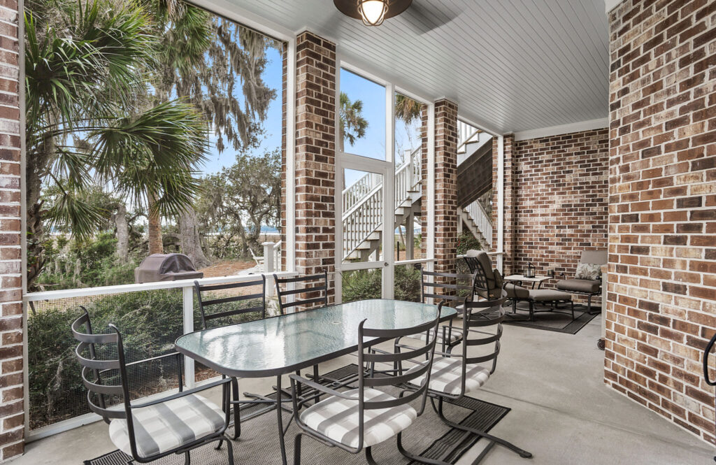 DSC04837-325-1-scaled