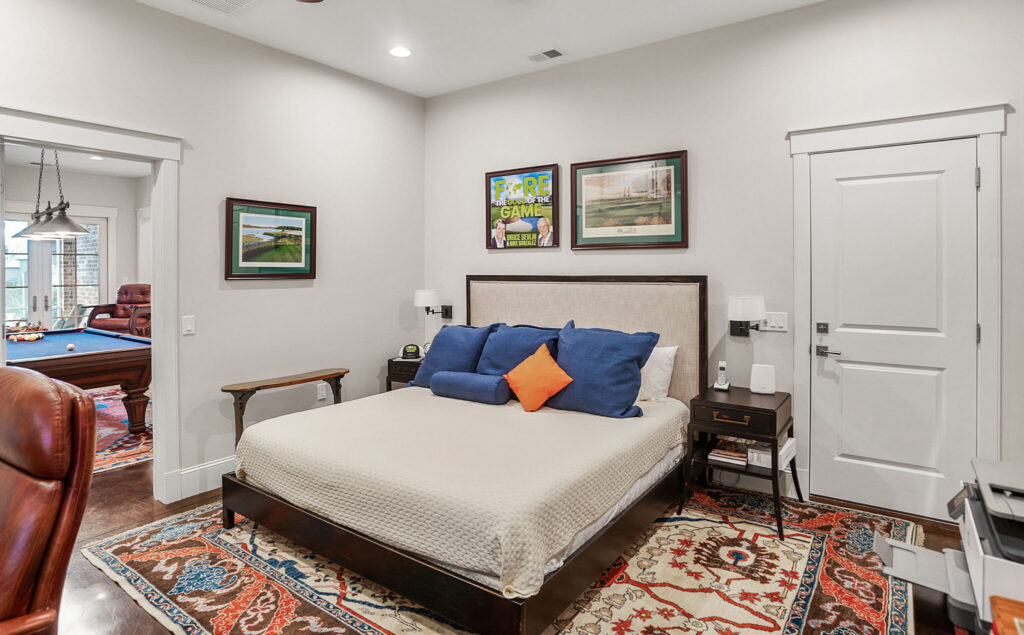 DSC04852-335-1-scaled