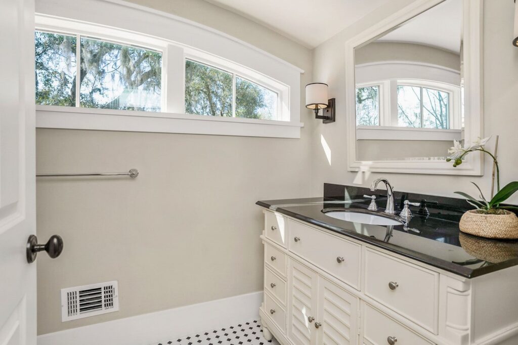 DSC04912-vsuniqueid-6059d62d67269