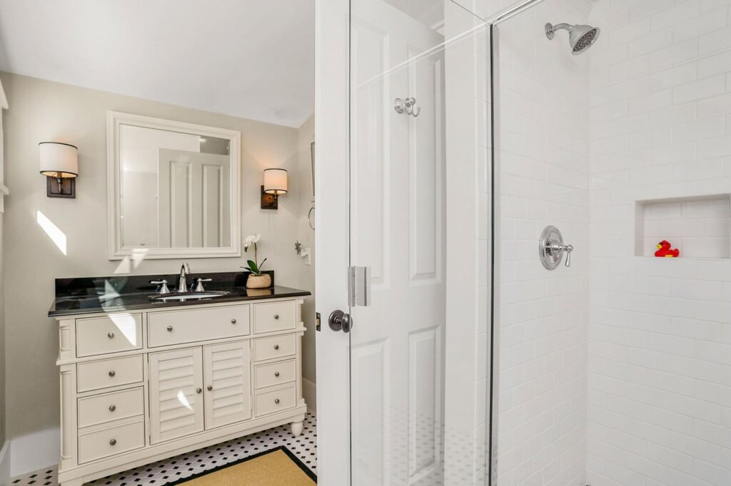 DSC04914-vsuniqueid-6059d6306294a