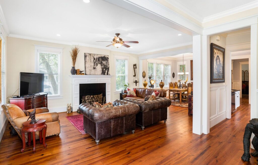 DSC04923-1-SMALL-scaled