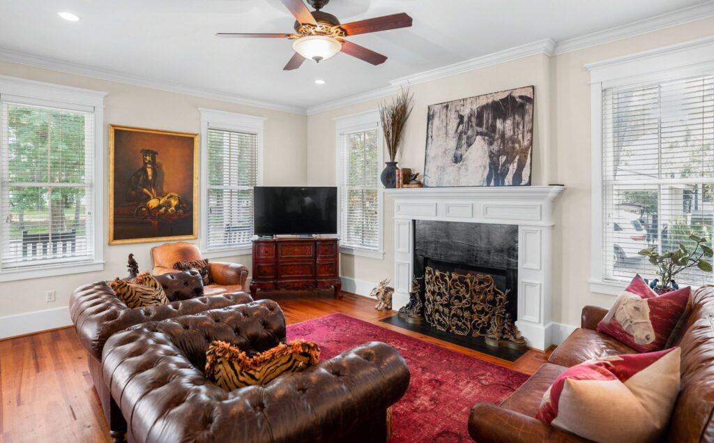 DSC04928-1-SMALL-scaled