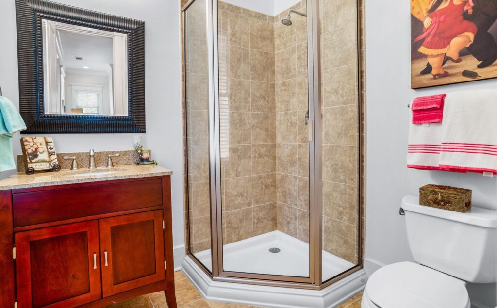 DSC05073-1-SMALL-scaled