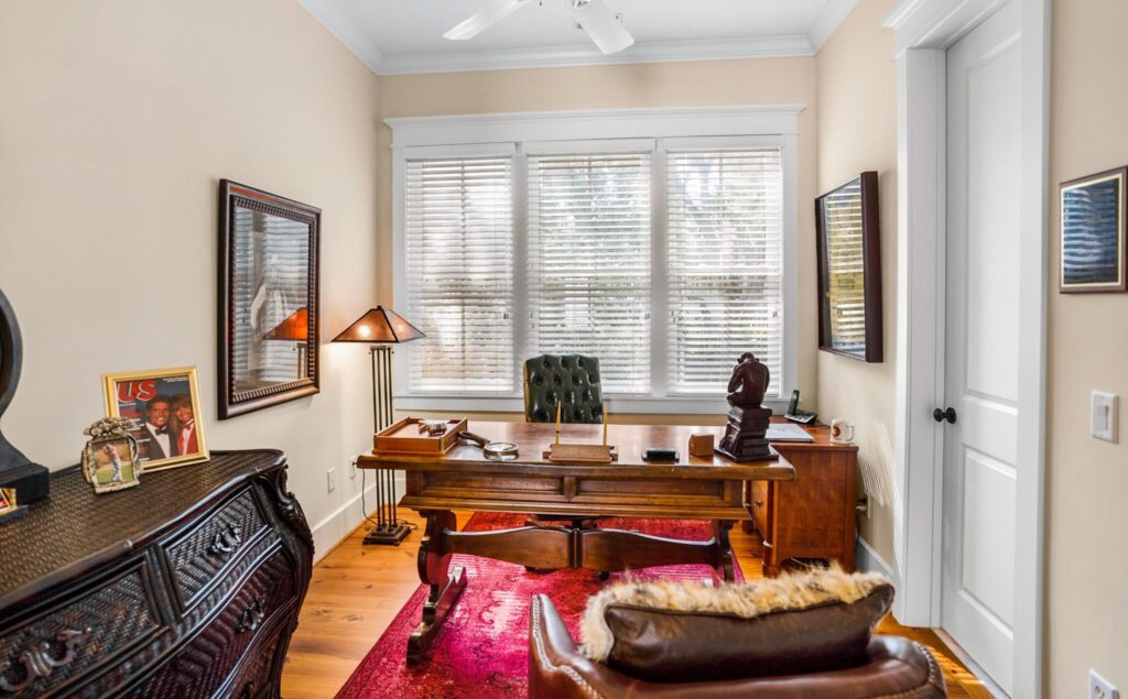 DSC05093-1-SMALL-scaled