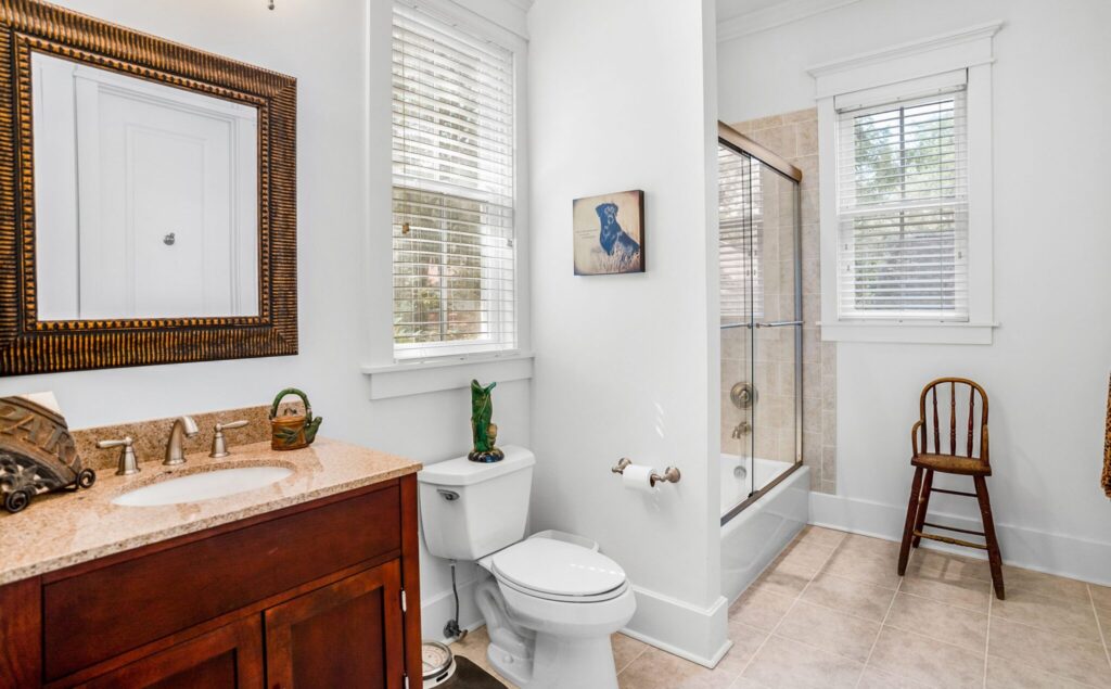 DSC05103-1-SMALL-scaled