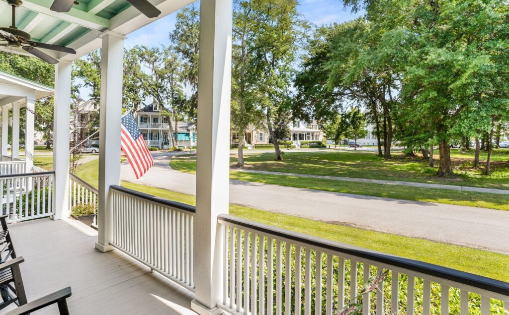 DSC05123-1-SMALL-scaled