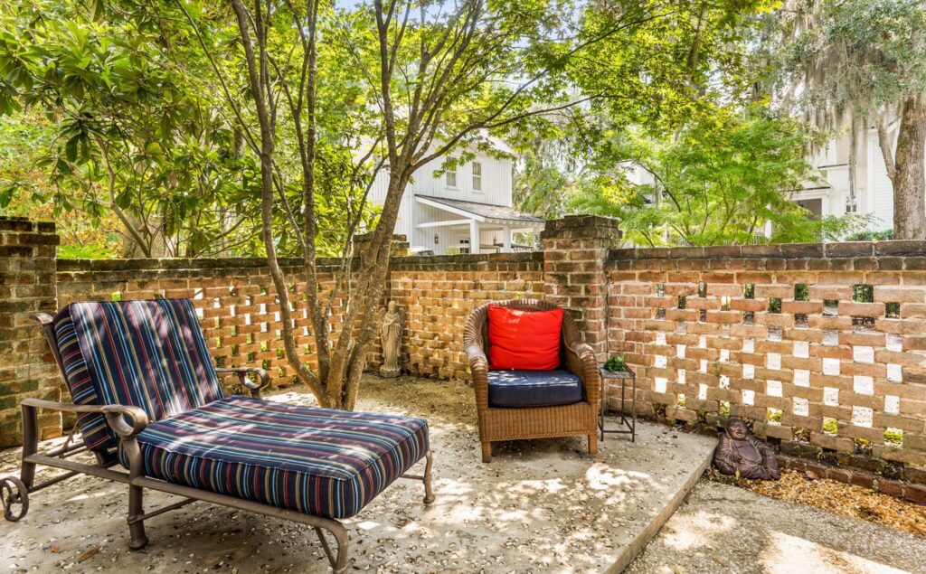 DSC05168-1-SMALL-scaled