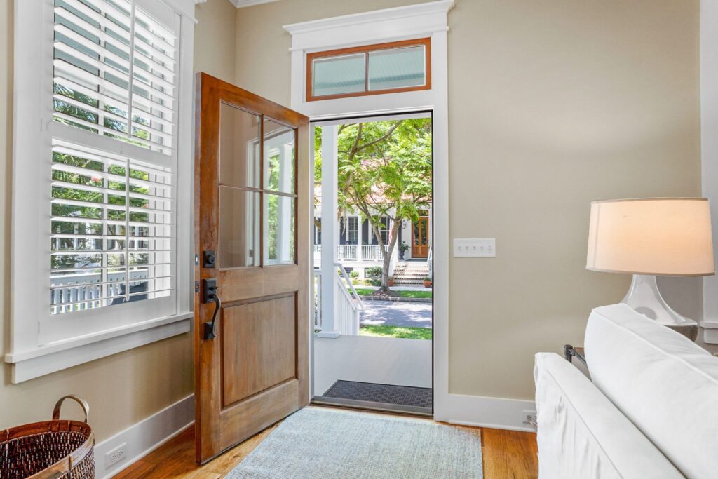 DSC05891-1-1-SMALL-1-scaled