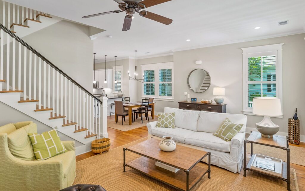 DSC05913-1-1-SMALL-1-scaled