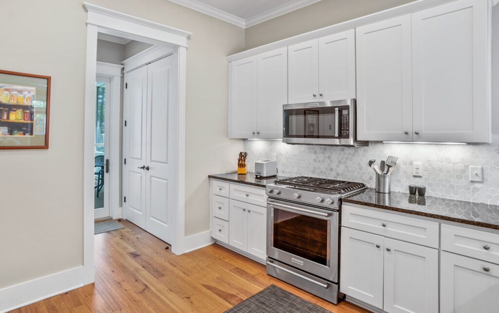 DSC05933-1-1-SMALL-1-scaled