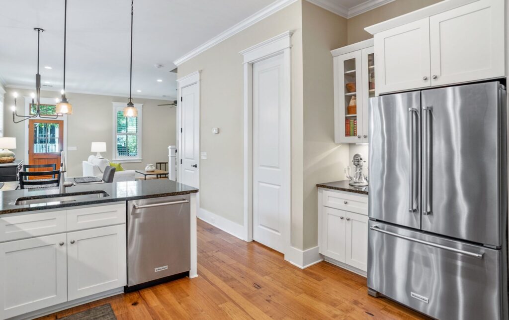 DSC05943-1-1-SMALL-1-scaled