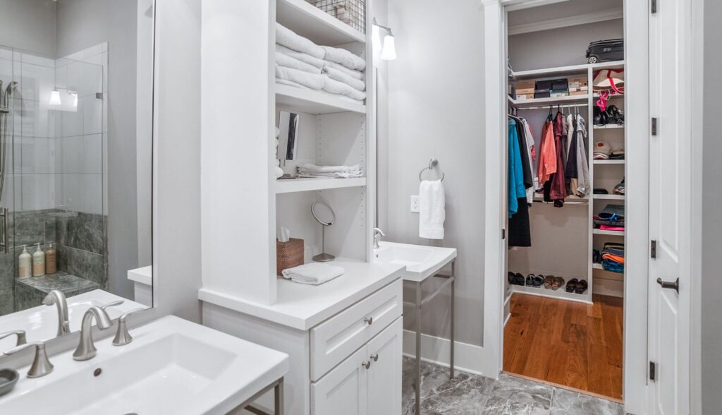 DSC05986-1-1-SMALL-1-scaled