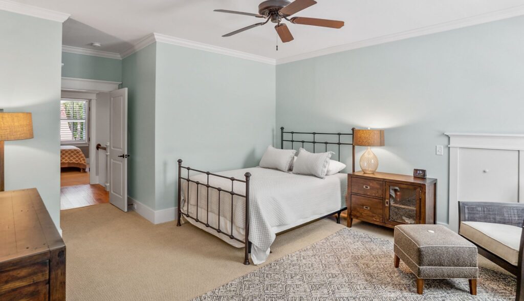 DSC06026-1-1-SMALL-1-scaled