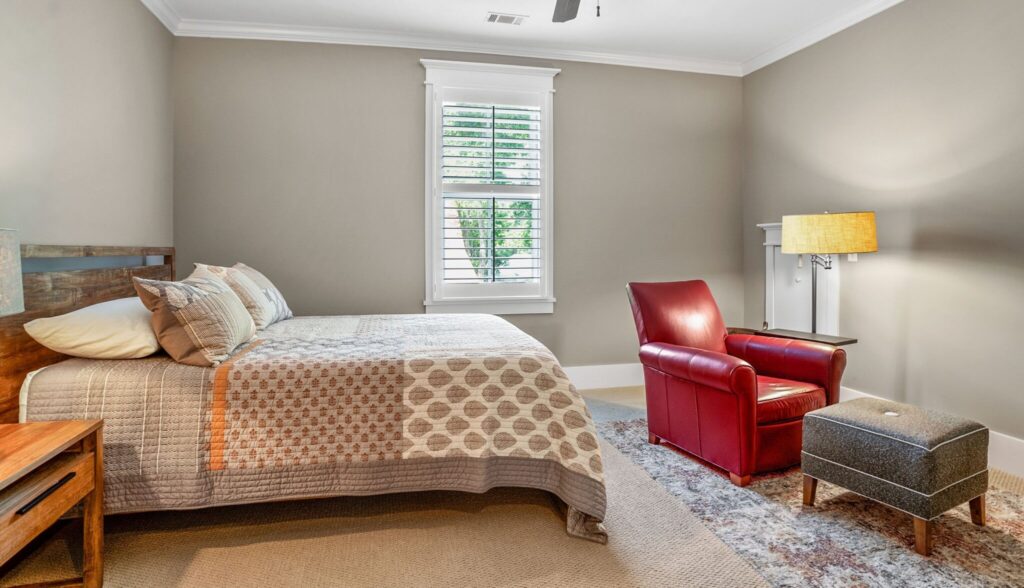 DSC06053-1-1-SMALL-1-scaled