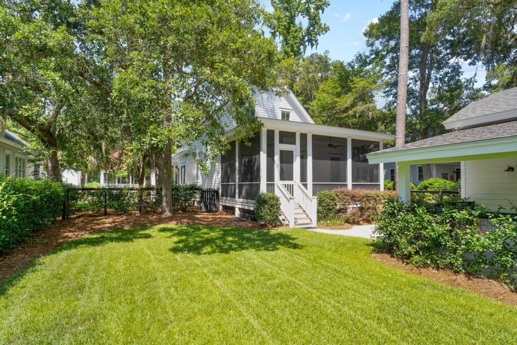 DSC06096-1-1-SMALL-1-scaled