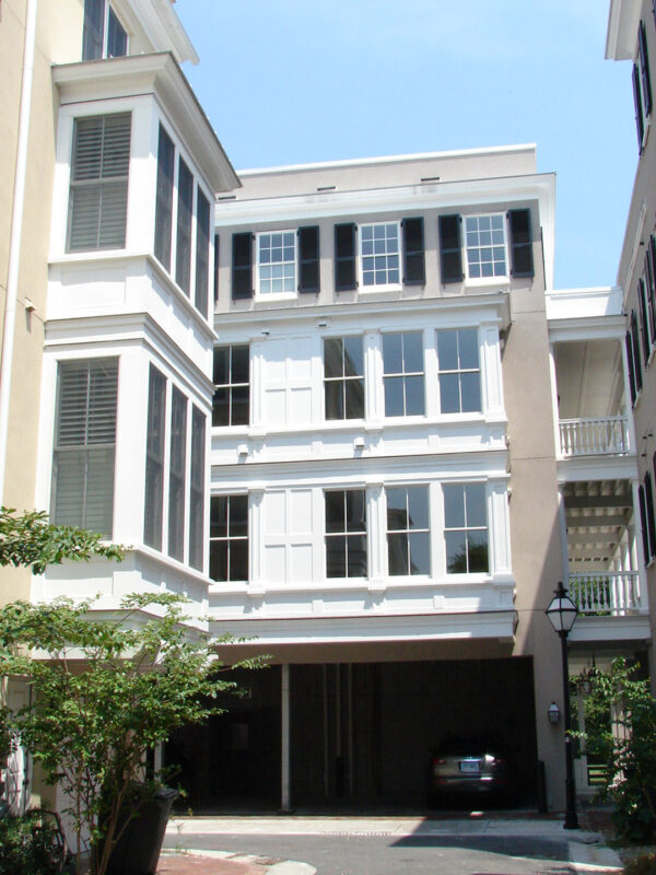 Morris Square Townhouse 4 - Image 2