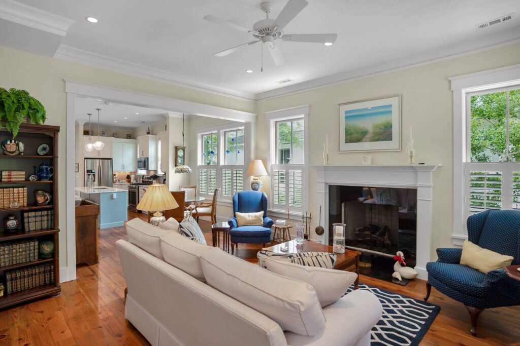 DSC06452-1-SMALL-scaled