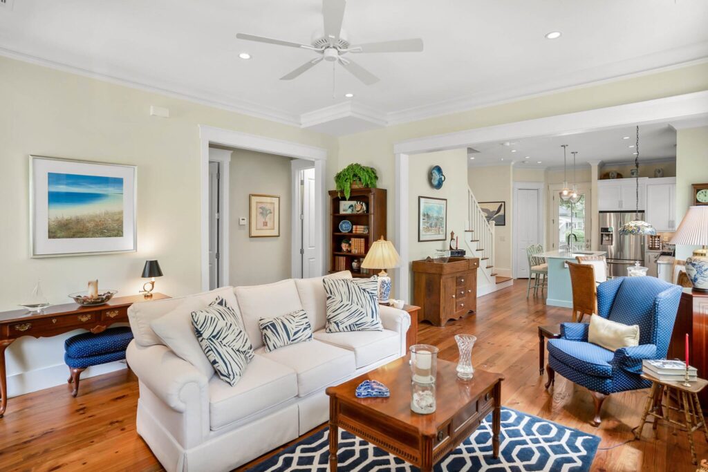 DSC06467-1-SMALL-scaled