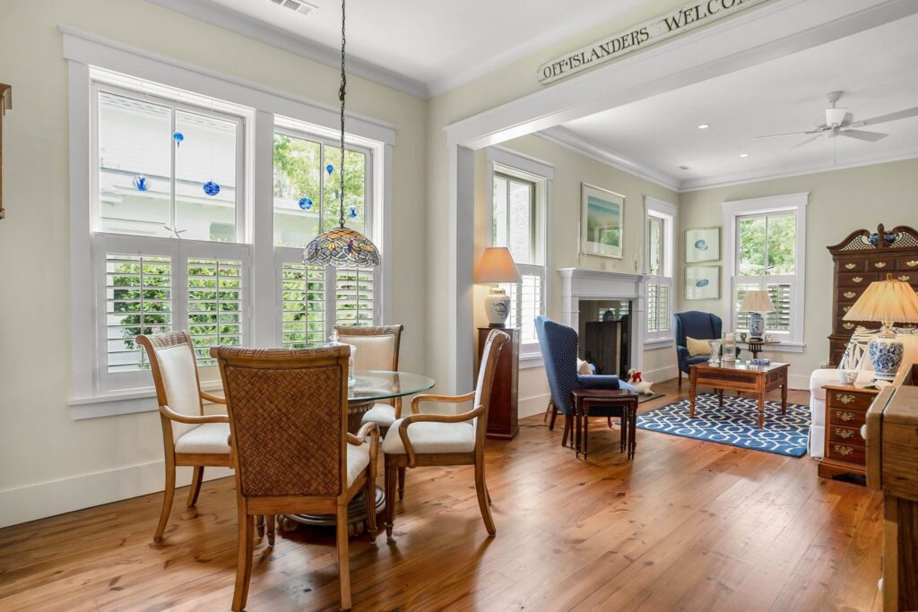 DSC06477-1-SMALL-scaled