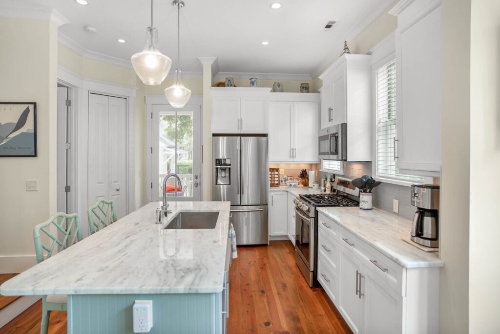 DSC06487-1-SMALL-scaled