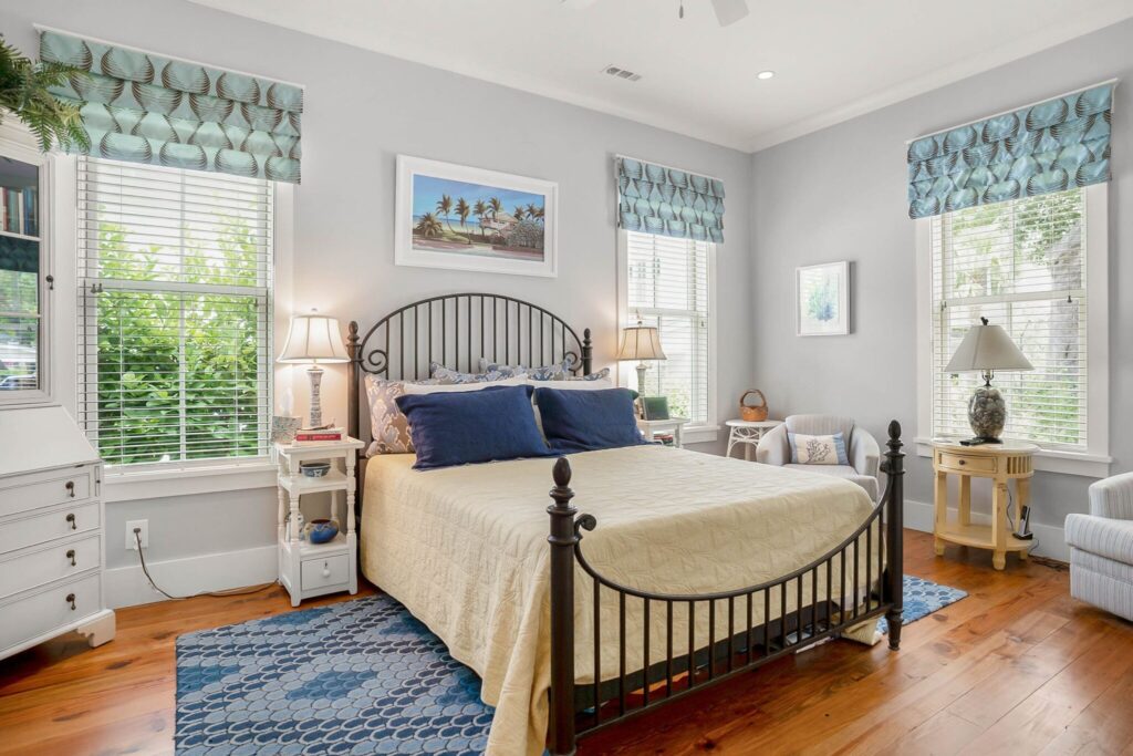 DSC06512-1-SMALL-scaled