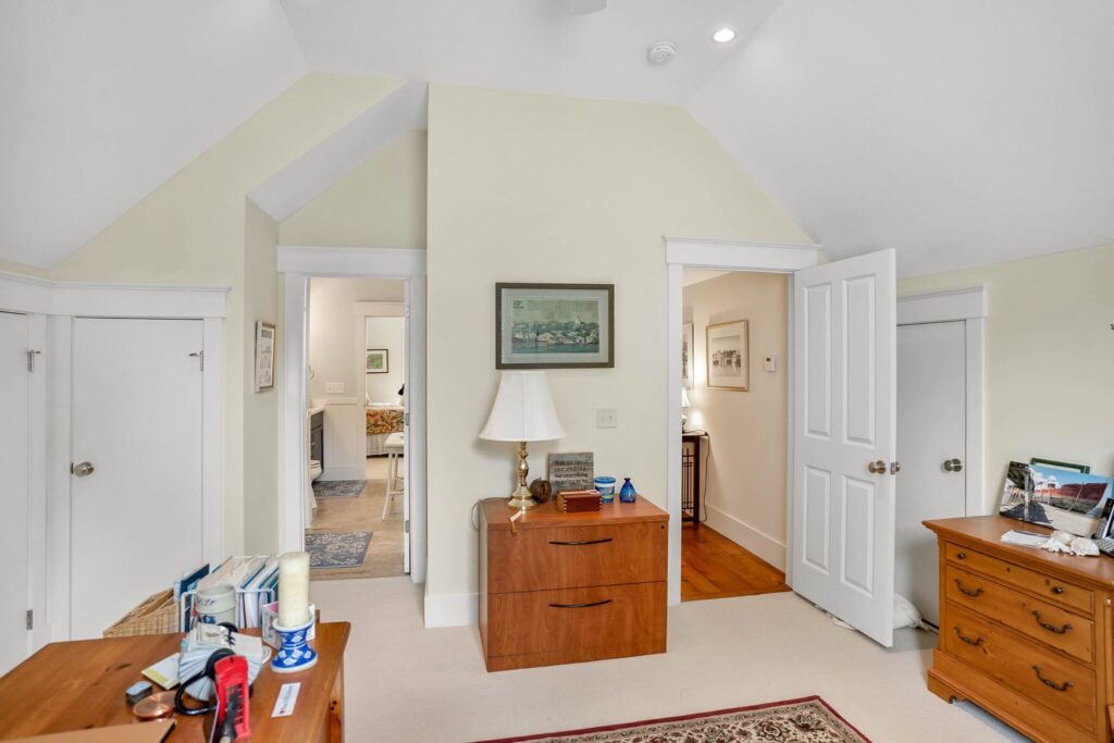 DSC06655-1-SMALL-scaled