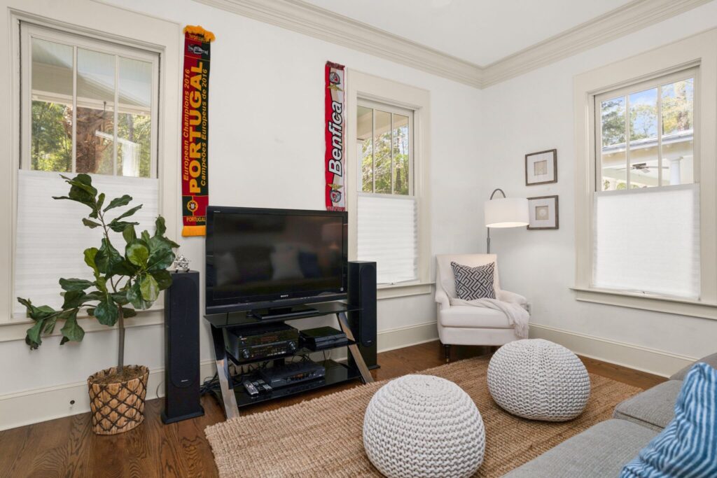 DSC07133-SMALL-scaled