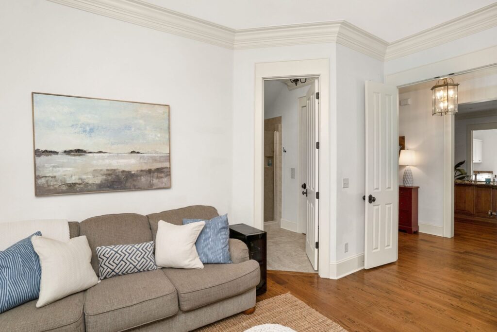 DSC07137-SMALL-scaled