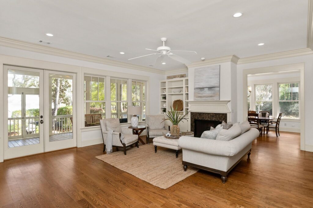 DSC07143-SMALL-scaled