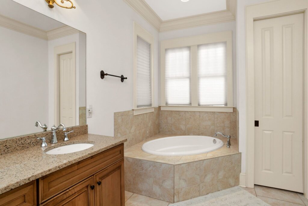 DSC07194-SMALL-scaled