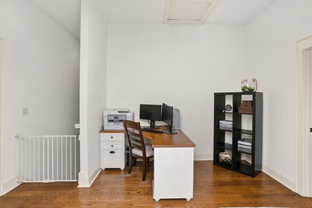 DSC07198-SMALL-scaled