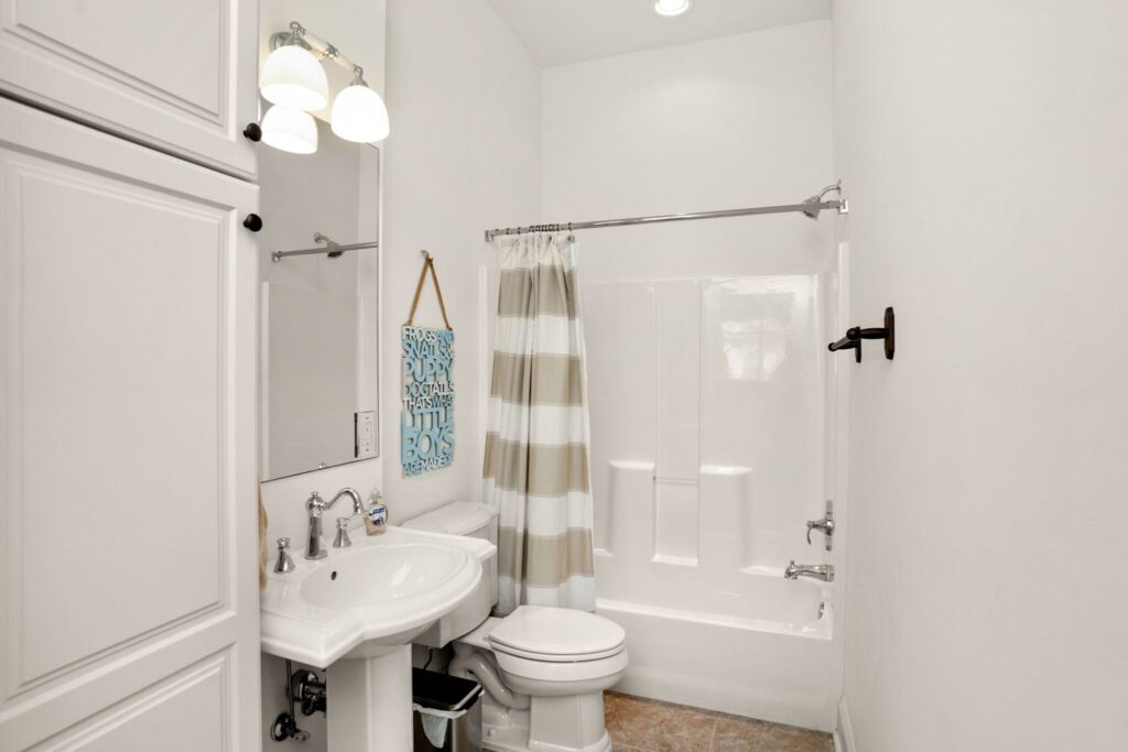 DSC07203-SMALL-scaled