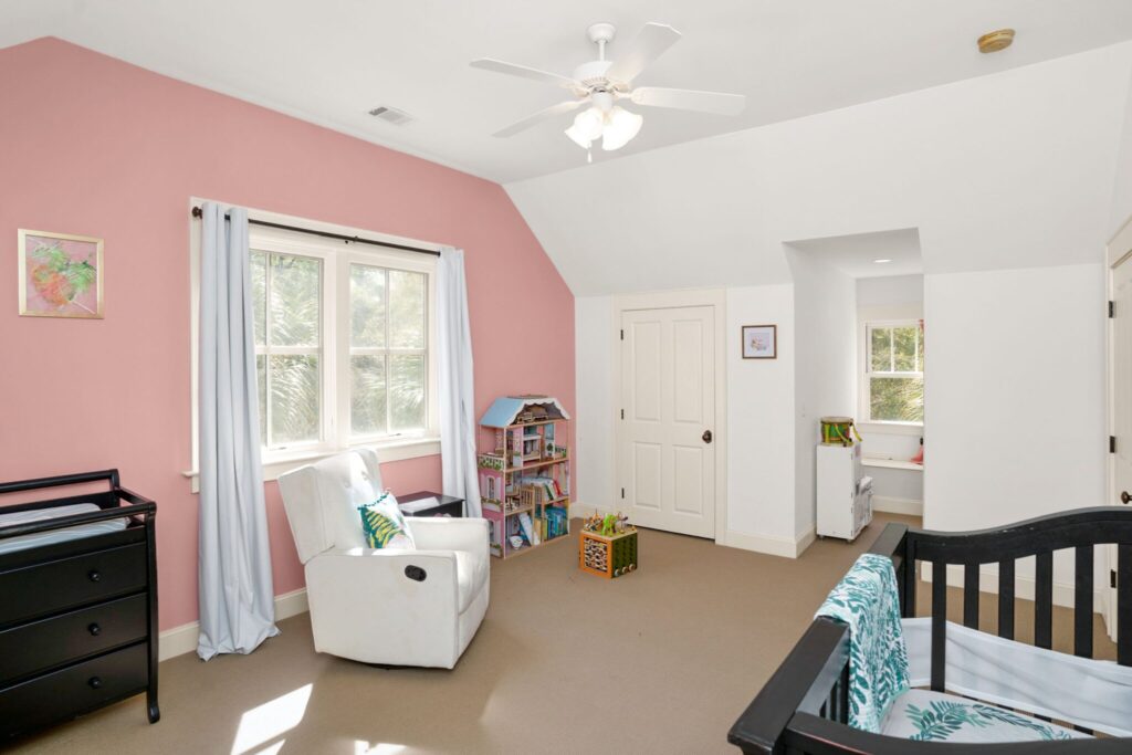 DSC07208-SMALL-scaled