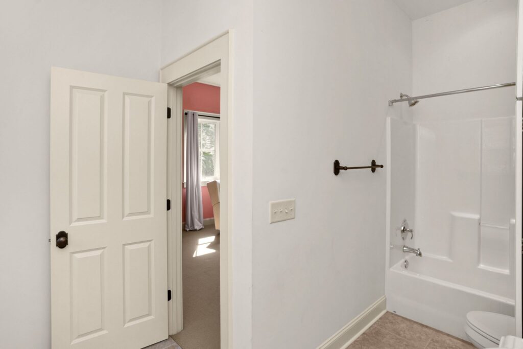 DSC07211-SMALL-scaled