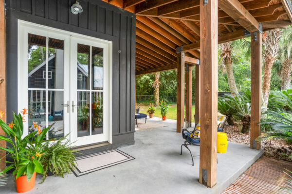 Pool Side Hideout - Image 30