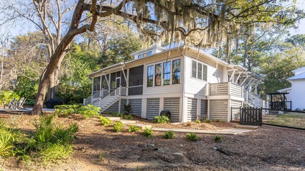 Oak Island Retreat (18386) - Image 8