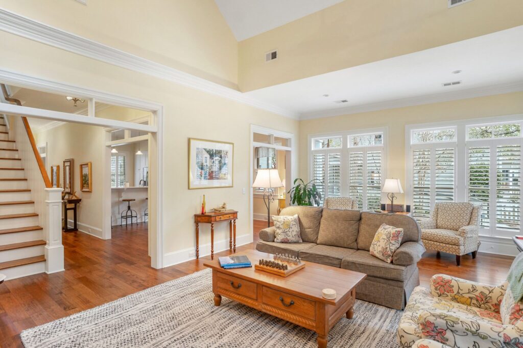 DSC08971-35-1-SMALL-scaled