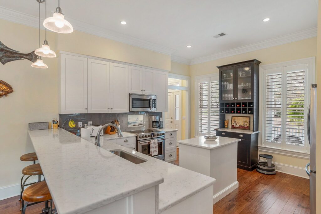 DSC09006-60-1-SMALL-scaled