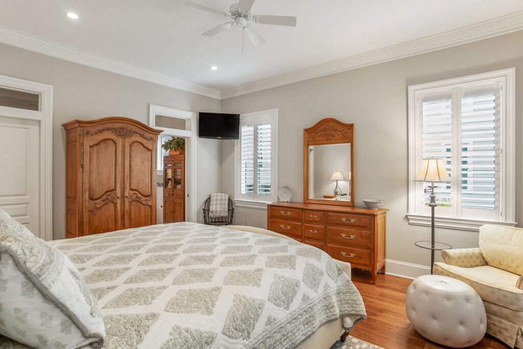 DSC09066-95-1-SMALL-scaled