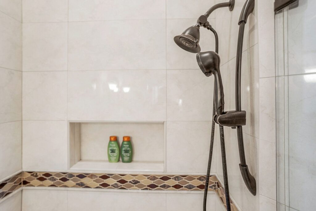 DSC09096-115-1-SMALL-scaled