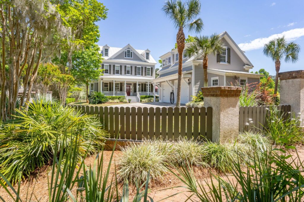 DSC09397-SMALL-scaled