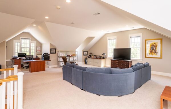 Horseshoe Manor - Image 26