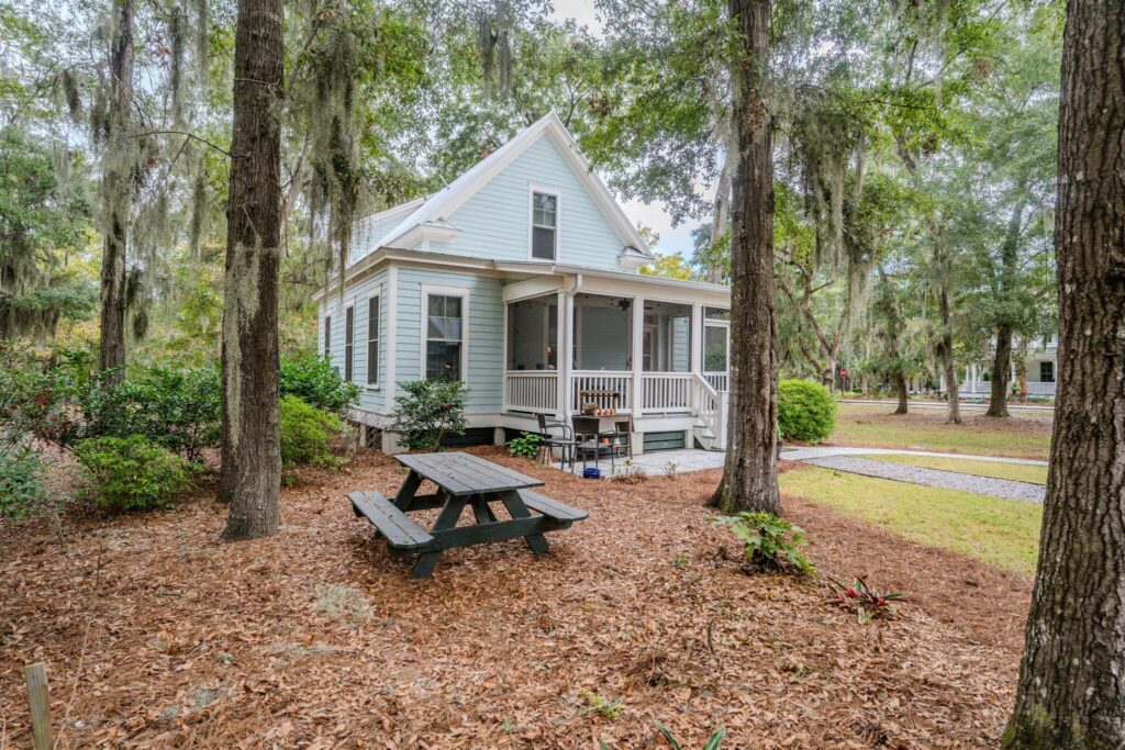 DSC09563-1-SMALL-scaled