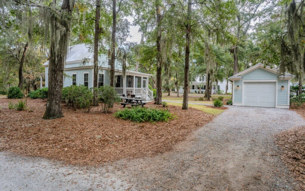 DSC09568-1-SMALL-scaled