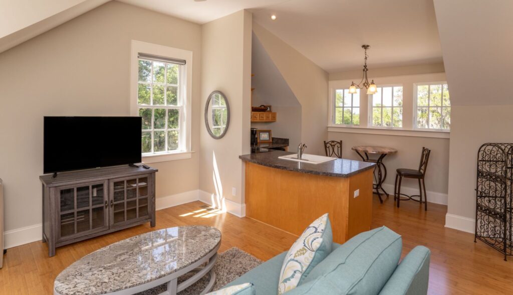 DSC09627-SMALL-scaled