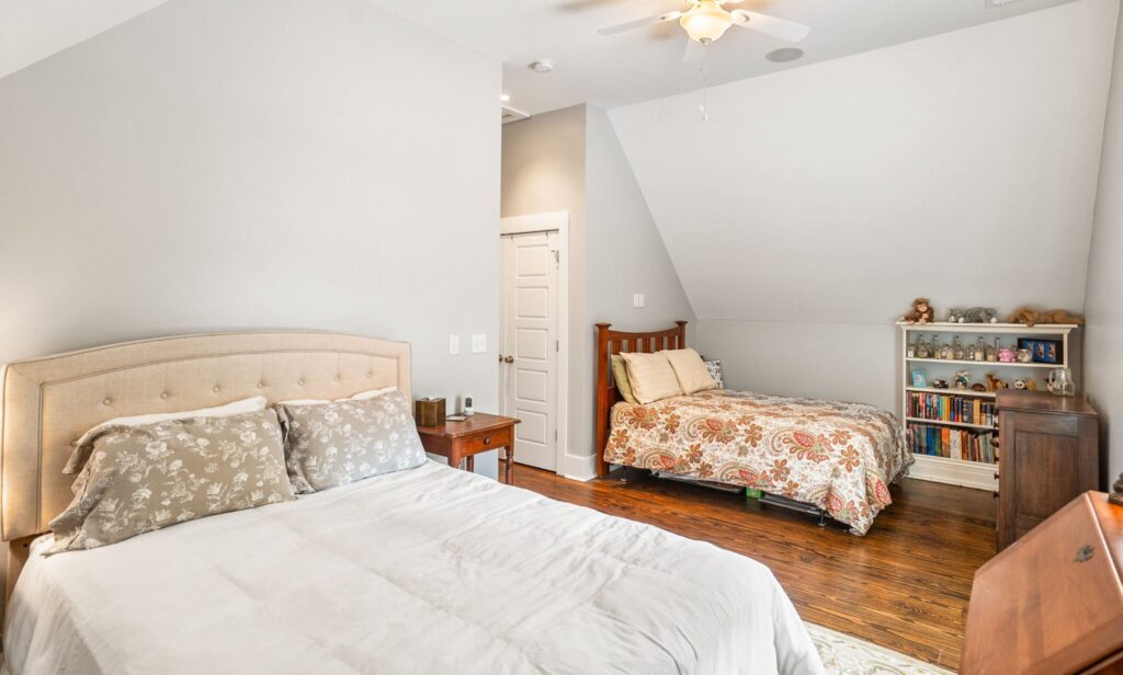 DSC09746-125-SMALL-scaled