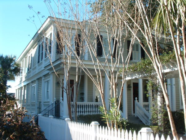 East Lake - Image 10