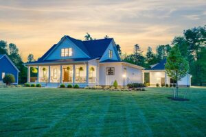 Eagle-Twlight_sky-2_small-1200x800-1