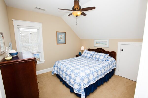Parrot Creek Cottage - Image 10